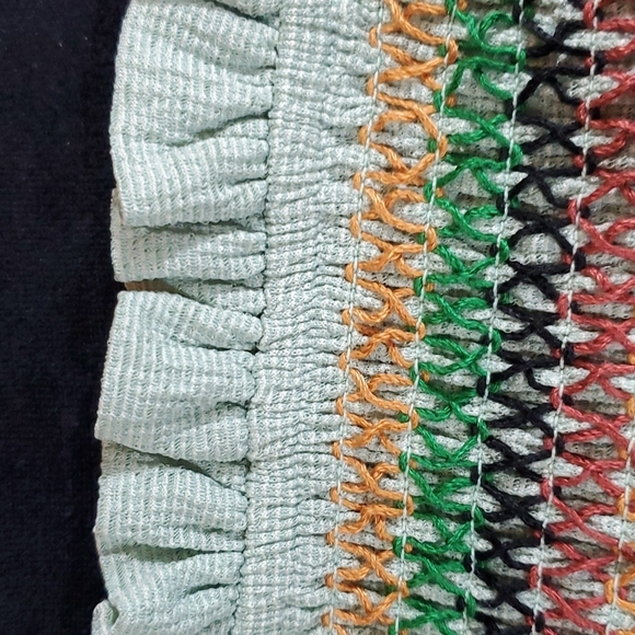 Flower and Feather Off Shoulder Gingham Top - Picture 3 of 5